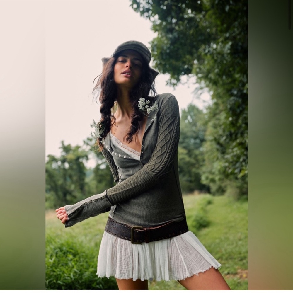 Free People We The Free Twisted Cable cuff top